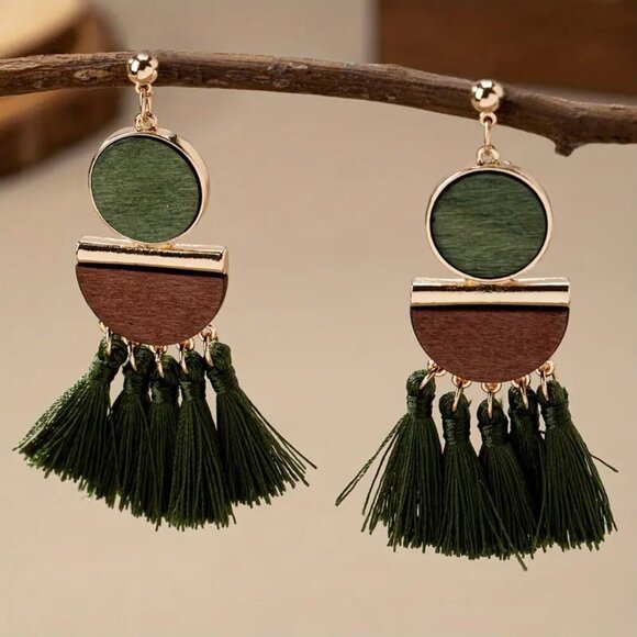 NEW pair BOHO tassel earrings, trendy vintage jewelry, retro earrings, dangle - Picture 4 of 4